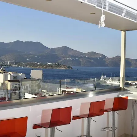 Hotell Ikaros Art 2*