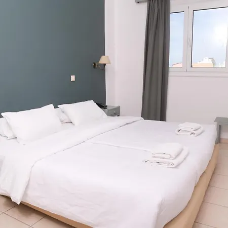 Ikaros Art Hotel 2*